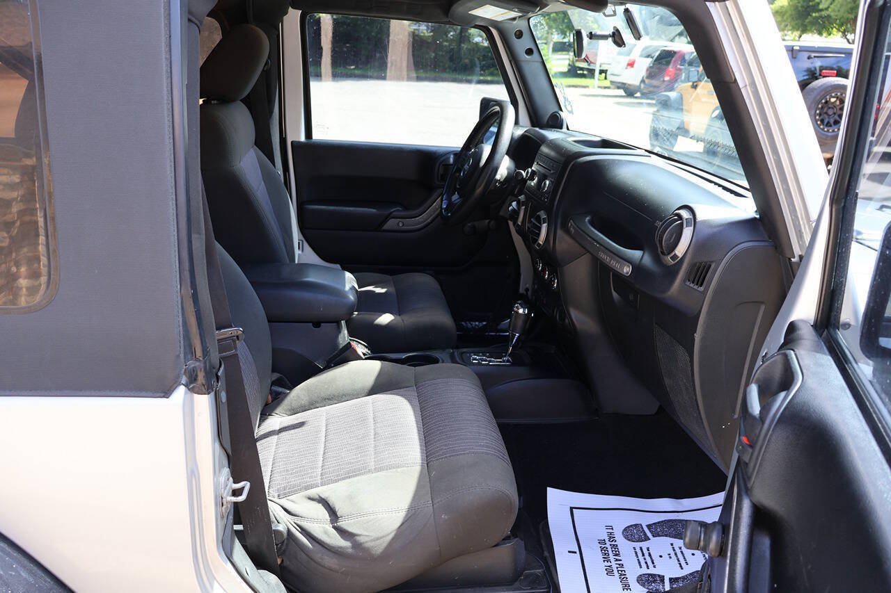 Used 2012 Jeep Wrangler Sport AWD/4WD image 21