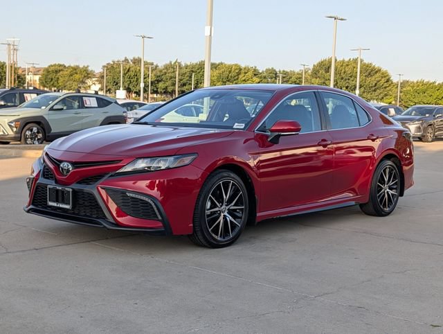 Used 2024 Toyota Camry SE w/ Convenience Package FWD image 10