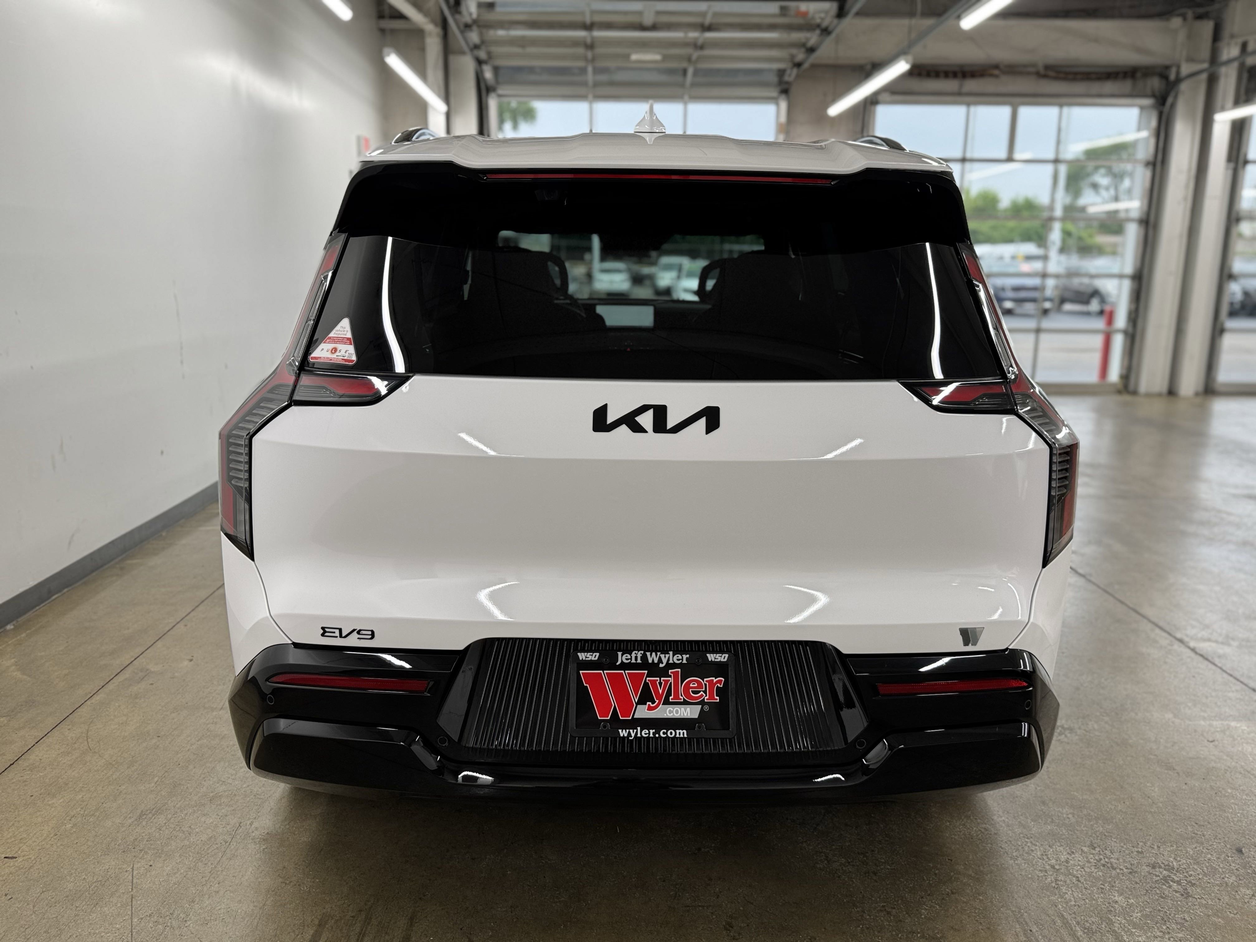 New 2026 Kia EV9 Land w/ Nightfall Edition Package image 9