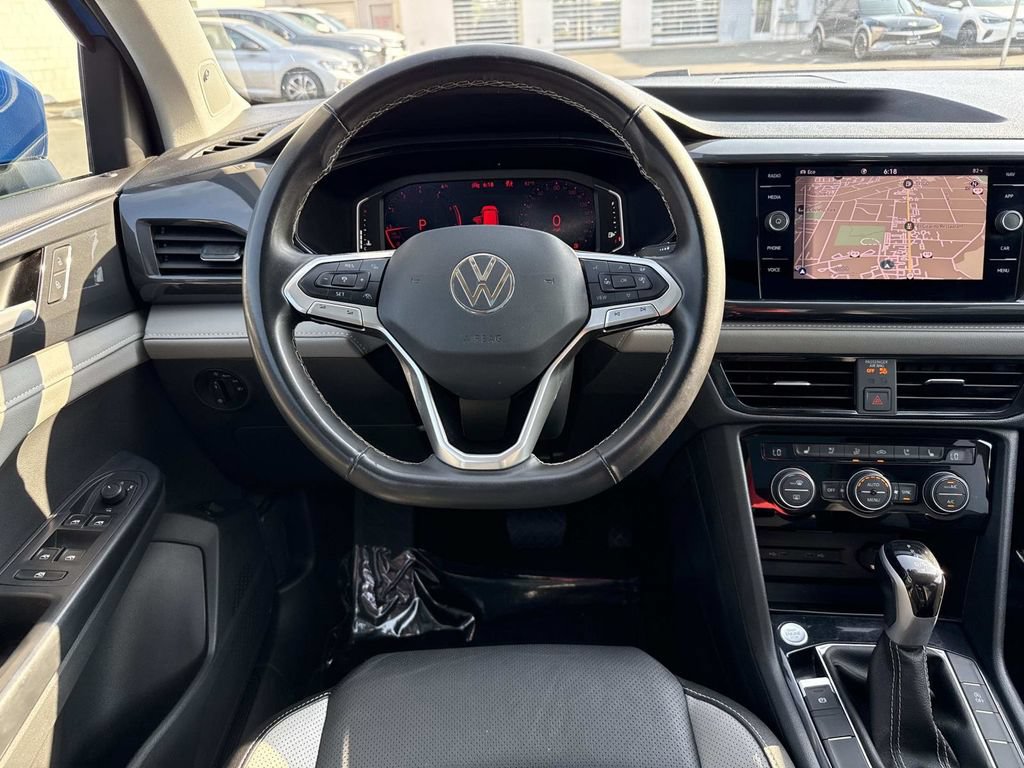 Used 2024 Volkswagen Taos SEL AWD/4WD image 12