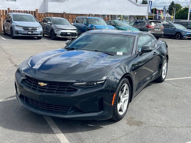 Used 2019 Chevrolet Camaro LT RWD image 3