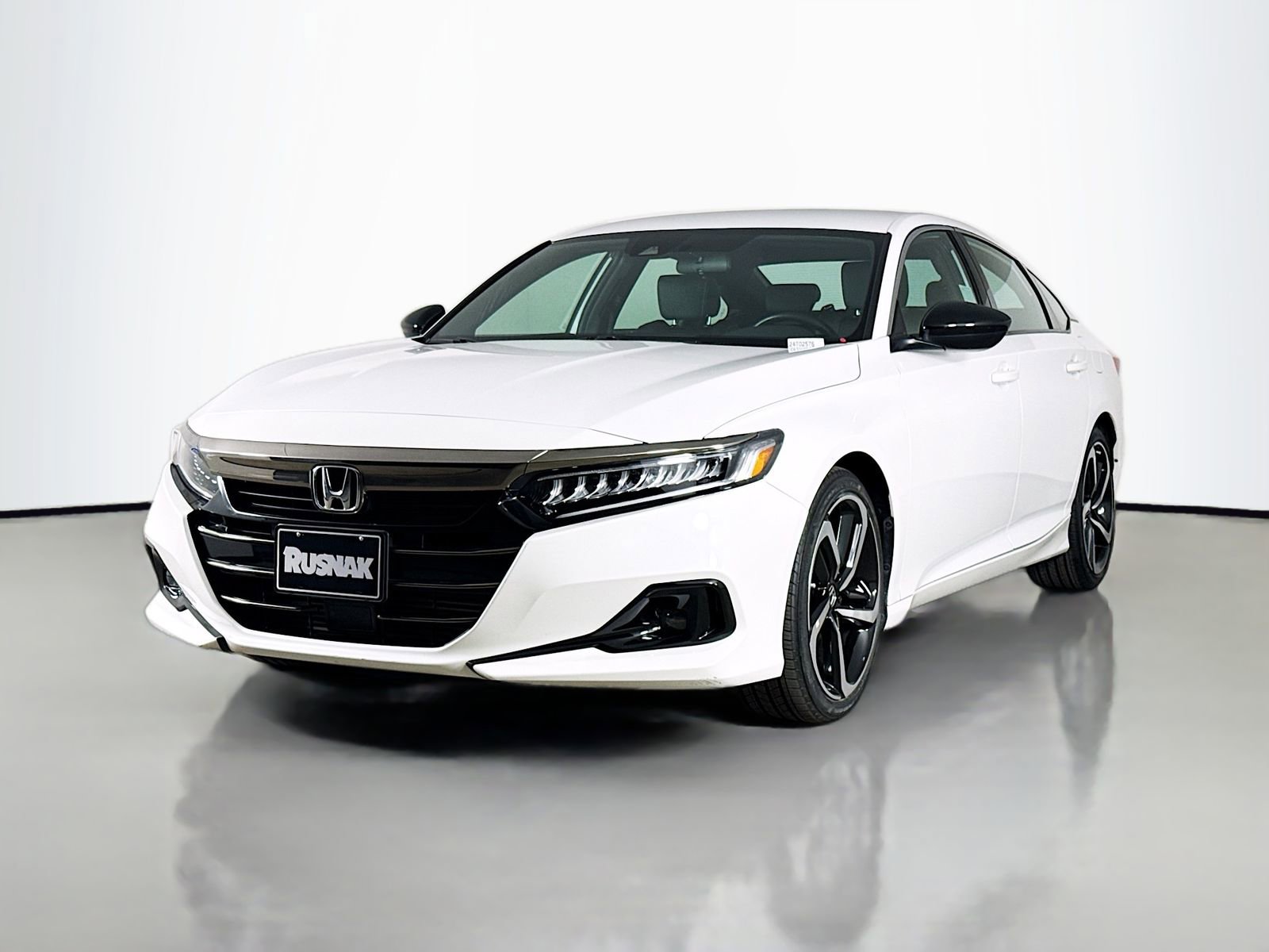 Used 2022 Honda Accord Sport image 3
