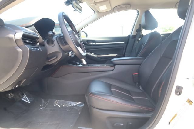 Certified 2025 Nissan Altima 2.5 SR FWD image 17