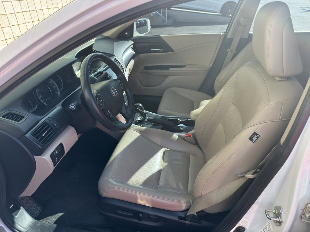 Used 2015 Honda Accord EX-L image 5