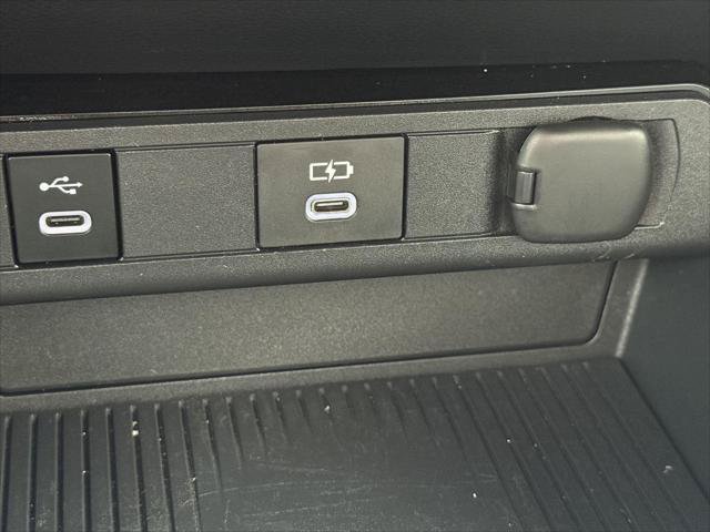 Certified 2025 Toyota Prius Plug-In Hybrid FWD image 30