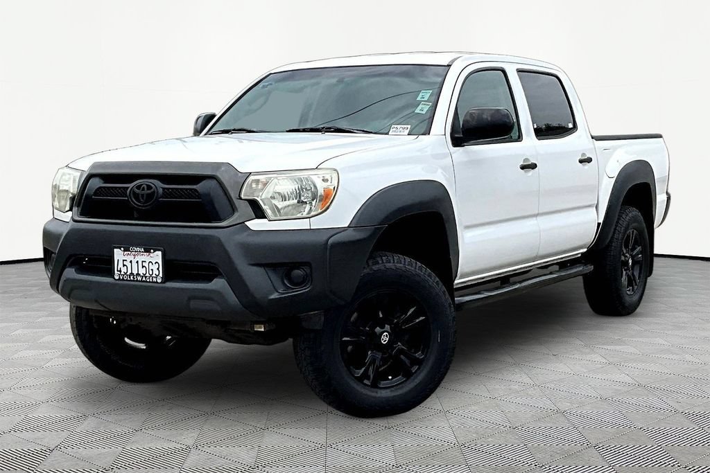 Used 2013 Toyota Tacoma PreRunner RWD image 3