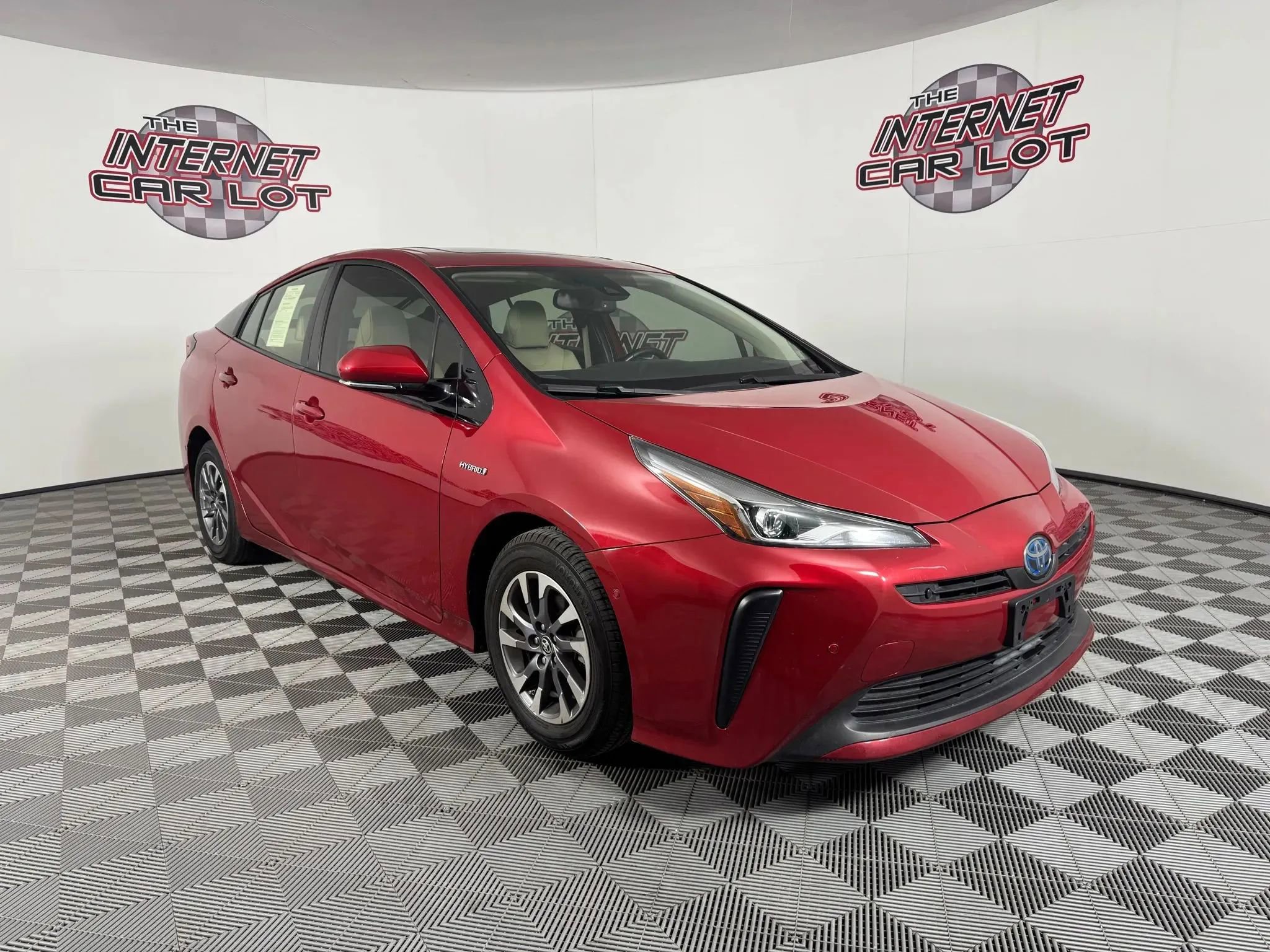 Used 2019 Toyota Prius XLE FWD image 9
