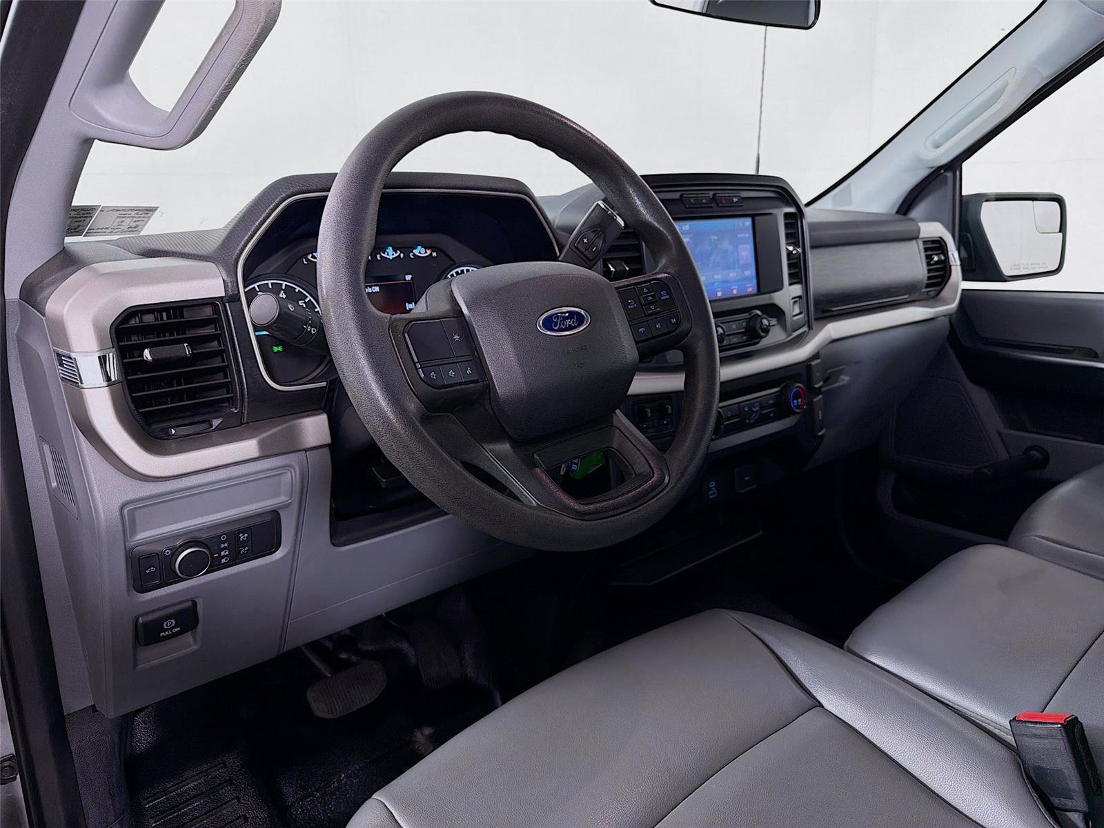 Used 2021 Ford F150 XL w/ Trailer Tow Package image 9