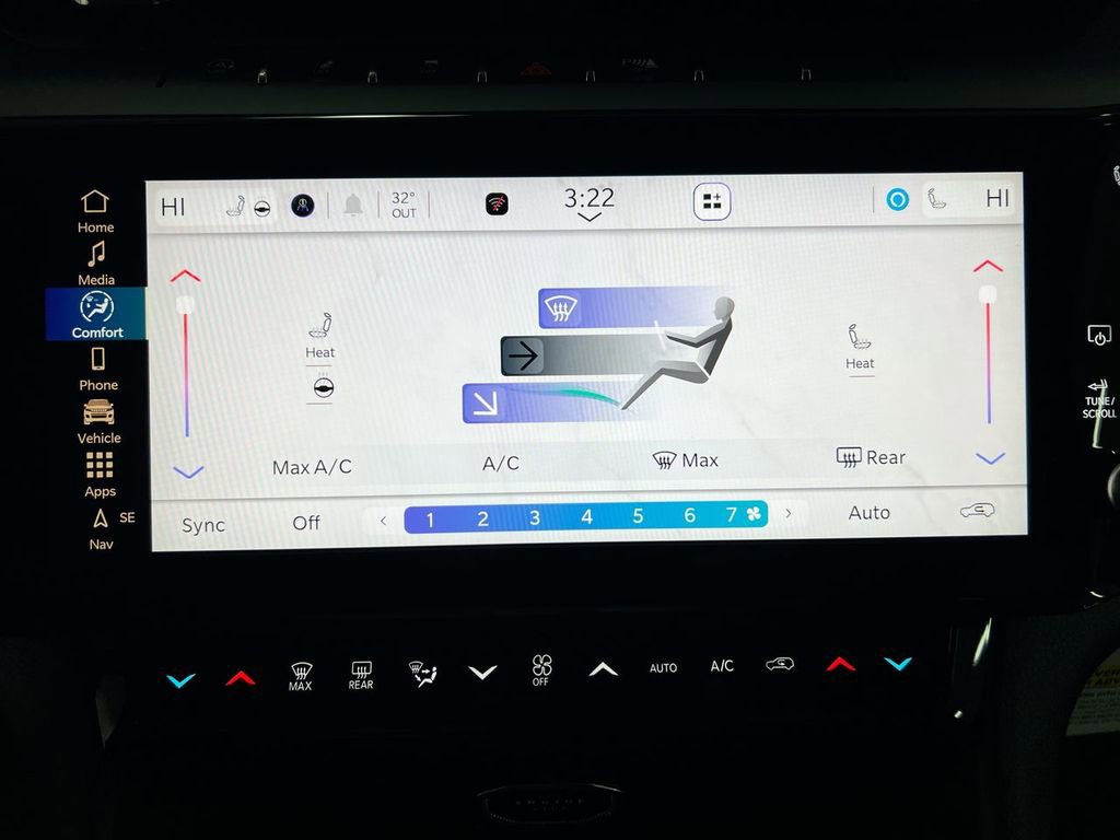 New 2026 Jeep Grand Cherokee Altitude image 16