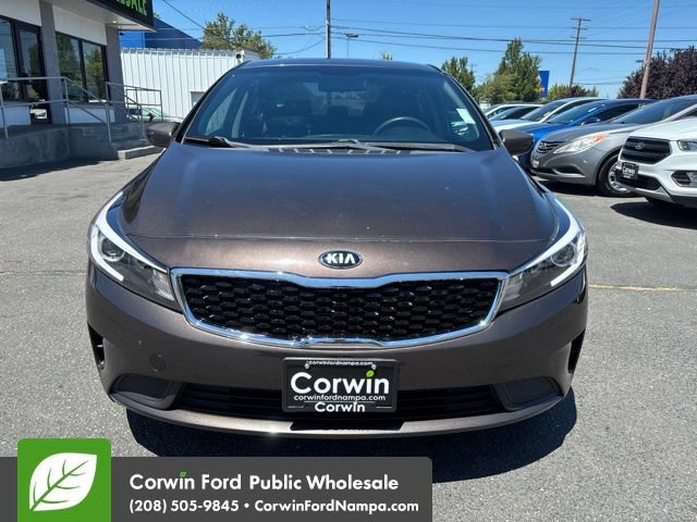 Used 2017 Kia Forte LX w/ LX Popular Package FWD image 2