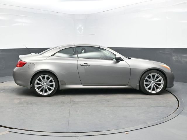 Used 2009 INFINITI G37 Convertible w/ Premium Pkg RWD image 8