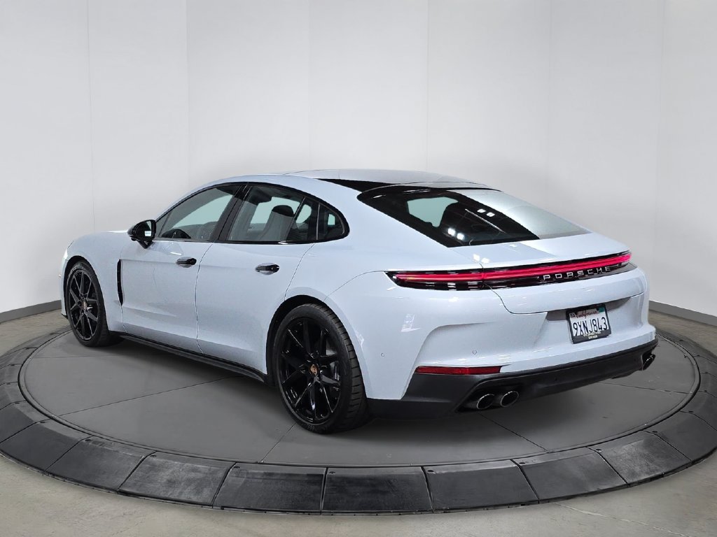 Certified 2026 Porsche Panamera RWD image 3