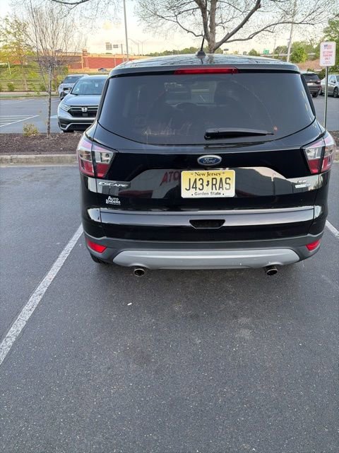 Used 2017 Ford Escape SE image 11