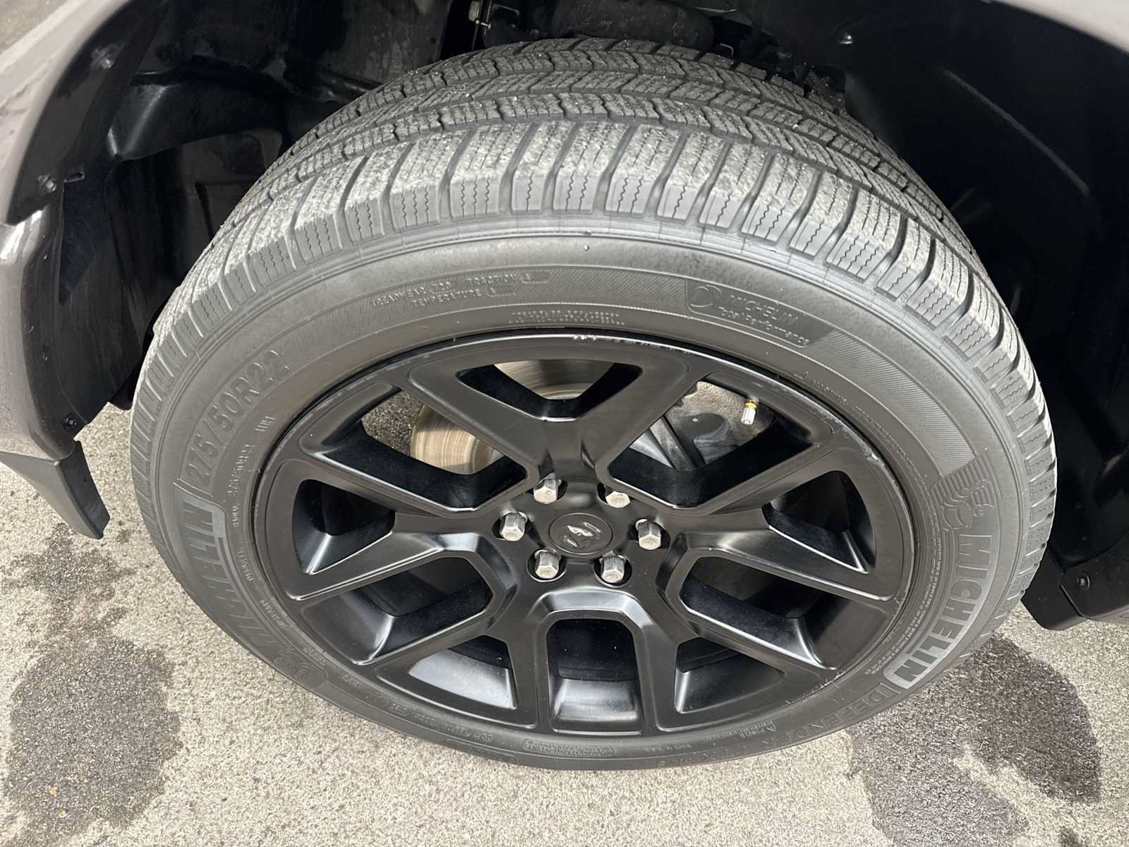 Used 2021 RAM 1500 Laramie AWD/4WD image 12