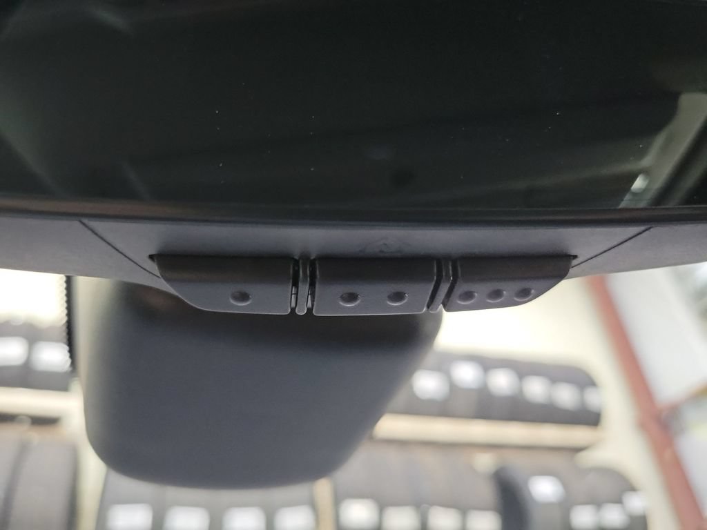 Used 2026 Land Rover Range Rover Evoque S AWD/4WD image 34