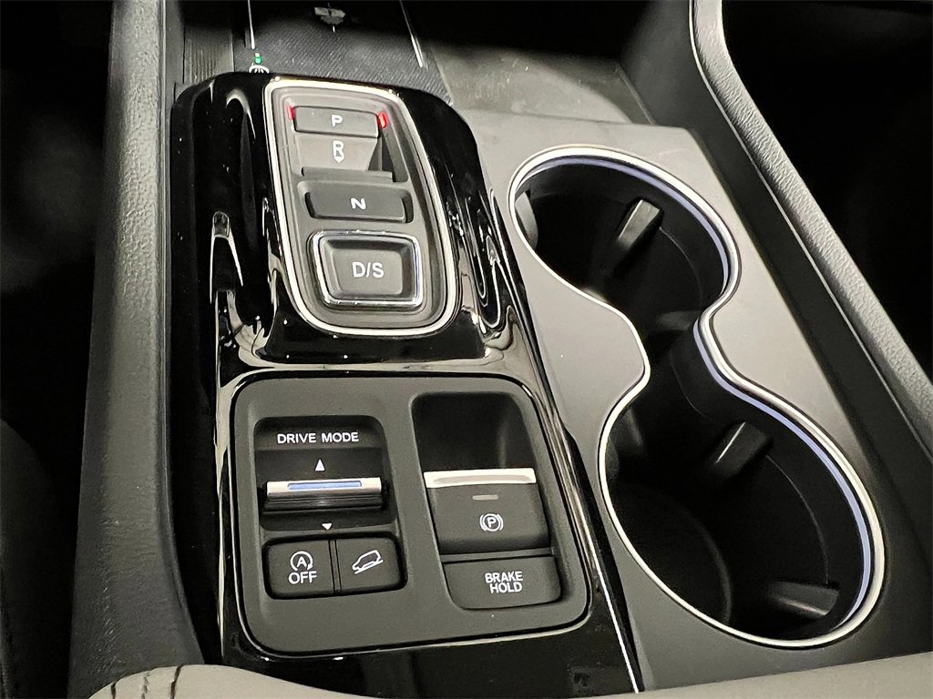 New 2025 Honda Pilot Touring image 21