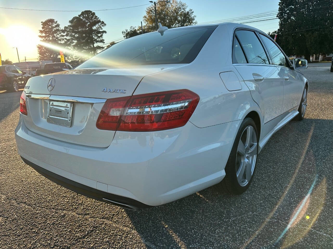 Used 2011 Mercedes-Benz E 350 4MATIC Sedan image 16