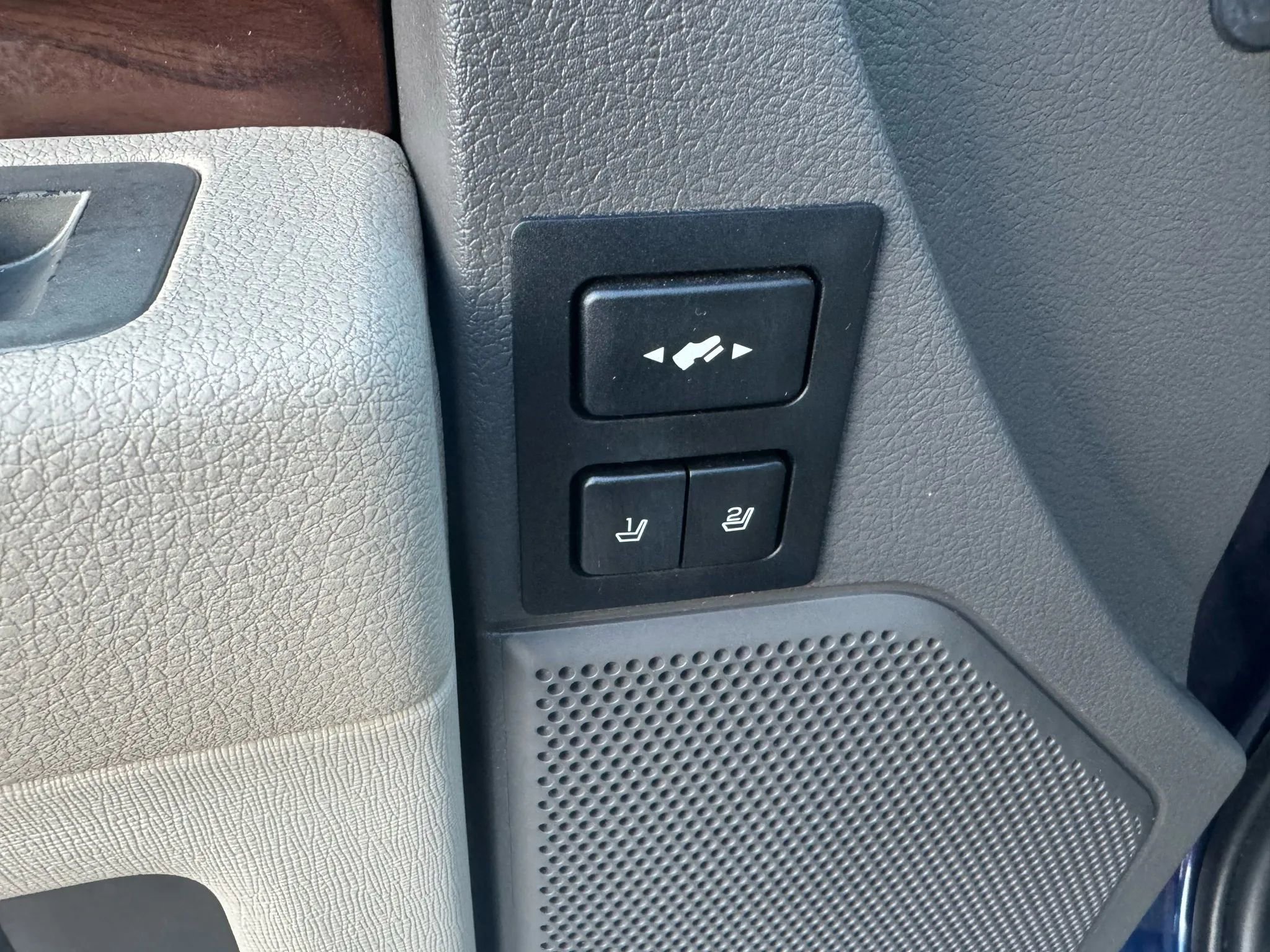 Used 2011 Ford Flex SEL w/ Rapid Spec Order Code FWD image 19