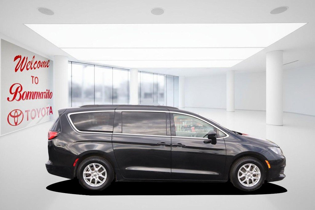 Used 2021 Chrysler Voyager Lxi image 5