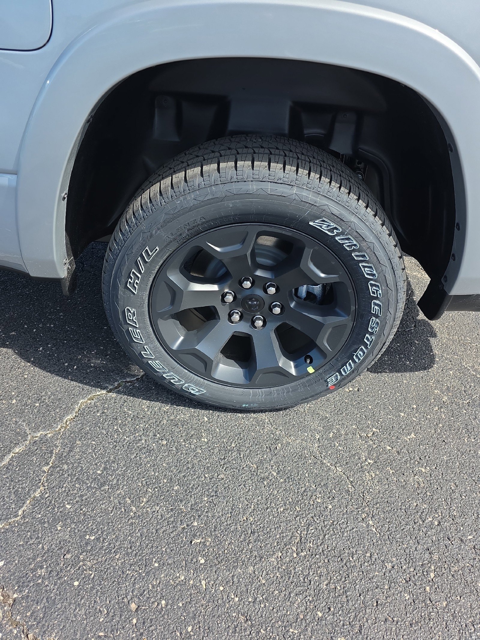 New 2026 RAM 1500 4x4 Crew Cab image 14