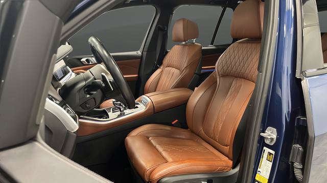 Used 2022 BMW X5 M50i w/ Executive Package AWD/4WD image 9