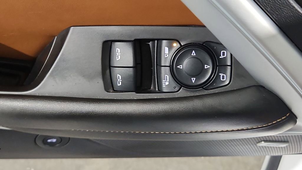 Used 2016 Chevrolet Camaro LT image 17