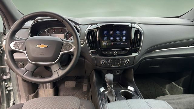 Used 2023 Chevrolet Traverse LT image 16