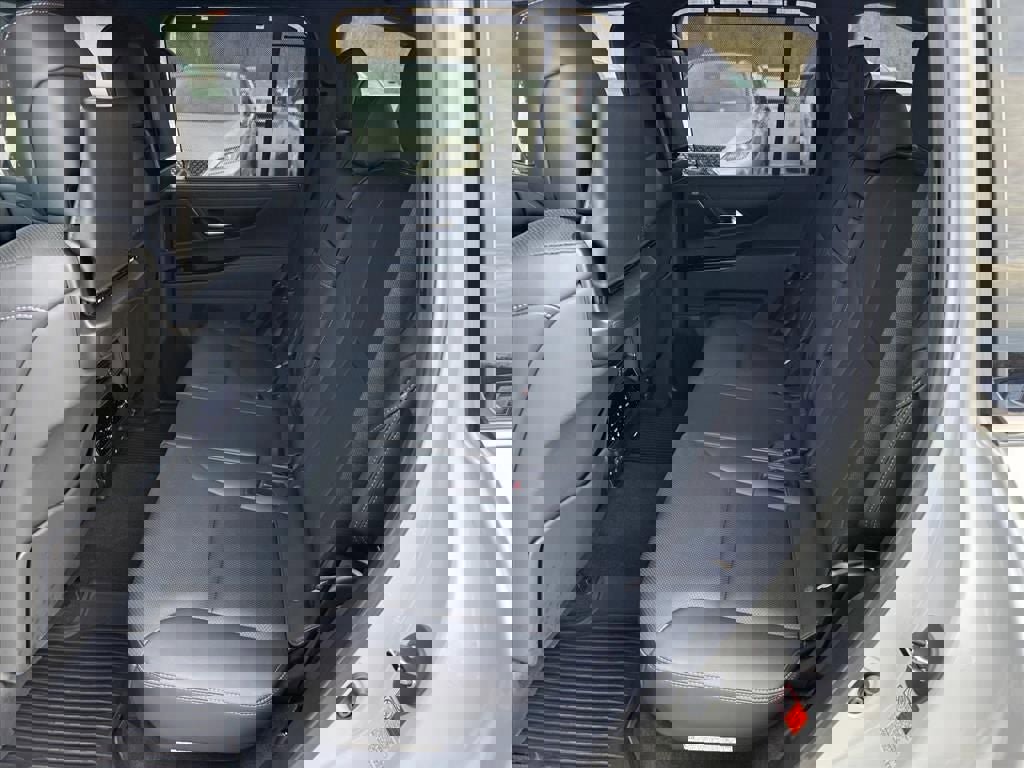 Used 2024 Lexus LX 600 4WD w/ Luxury Package image 9