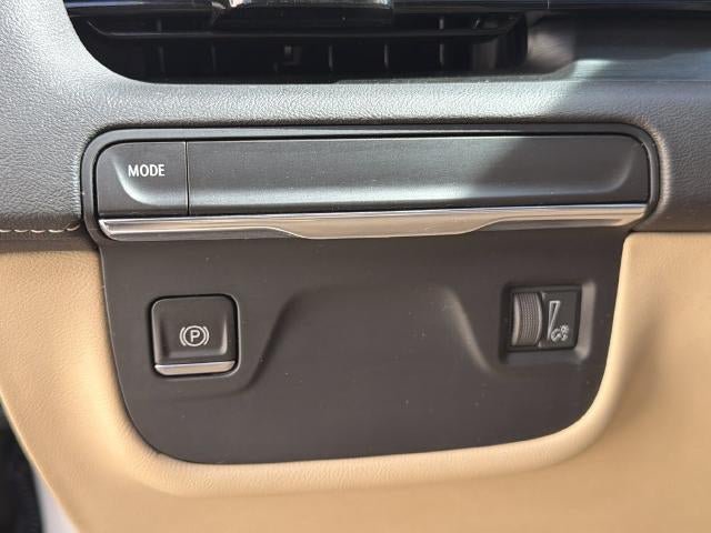 Certified 2023 Cadillac Escalade Premium Luxury RWD image 37