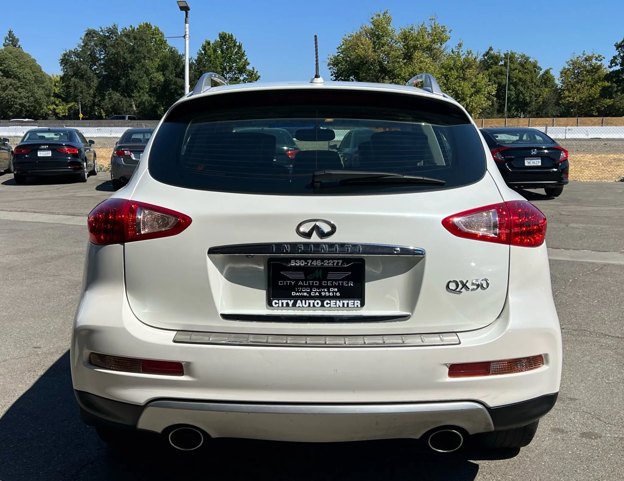 Used 2017 INFINITI QX50 Journey w/ Premium Package image 4