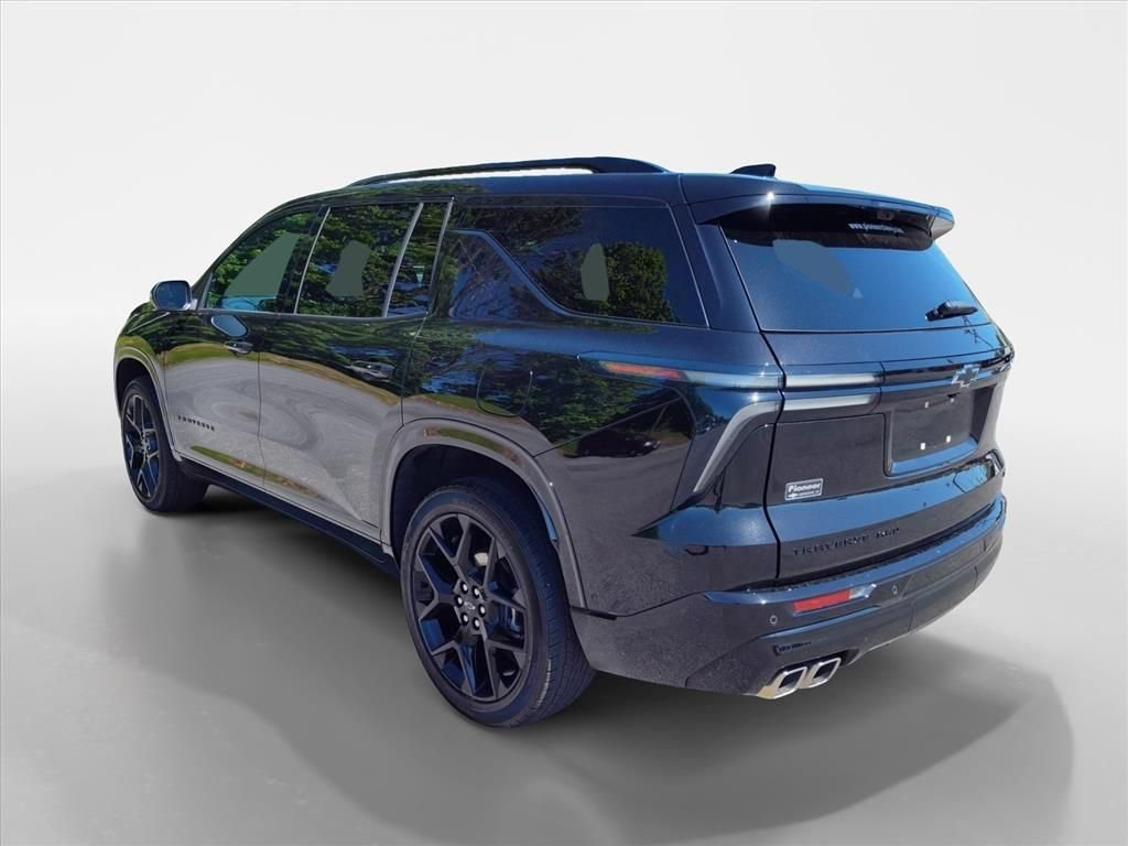 Used 2025 Chevrolet Traverse RS w/ LPO, Floor Liner Package AWD/4WD image 3