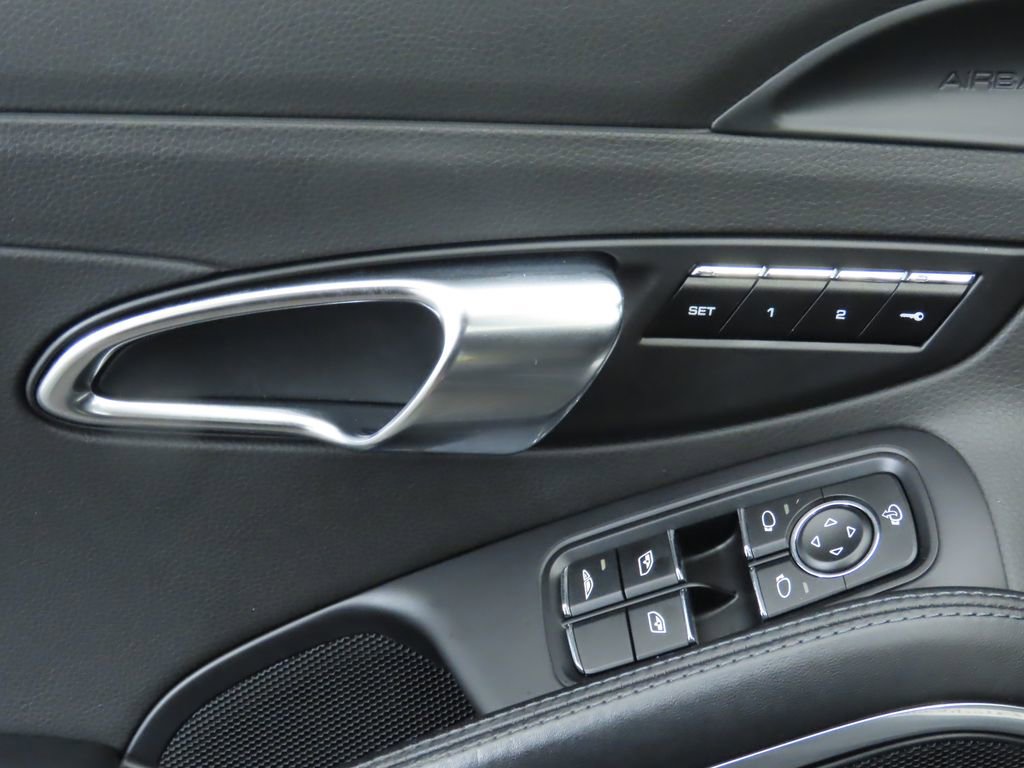Used 2016 Porsche 911 Carrera Black Edition image 31