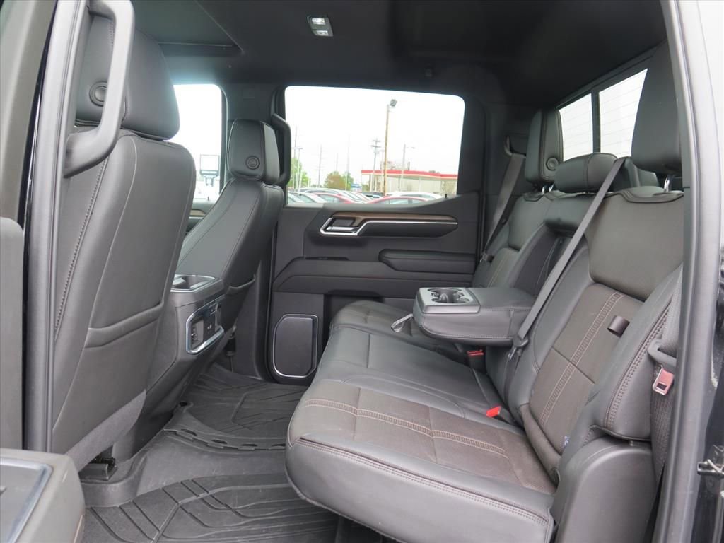 Used 2024 Chevrolet Silverado 1500 High Country w/ High Country Premium Package image 16