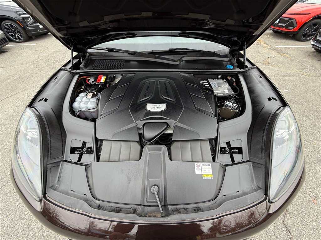 Used 2022 Porsche Cayenne image 28