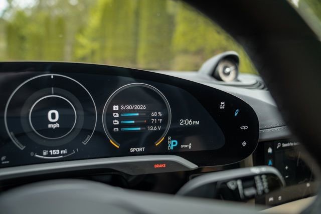 Used 2020 Porsche Taycan Turbo image 34