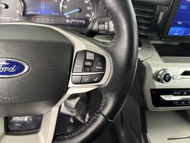 Used 2022 Ford Explorer XLT AWD/4WD image 12