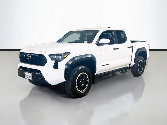 Used 2024 Toyota Tacoma TRD Off-Road AWD/4WD image 3