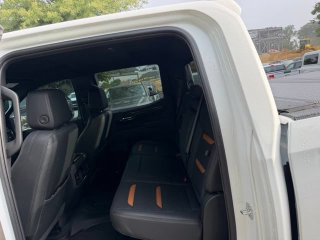 Used 2025 GMC Sierra 1500 AT4 w/ AT4 Premium Package AWD/4WD image 15