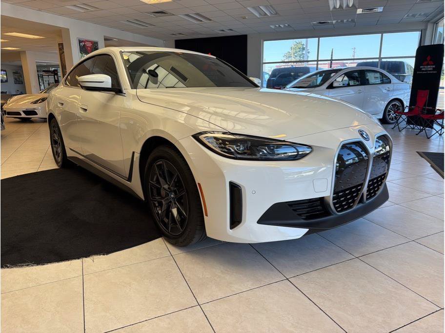 Used 2023 BMW i4 eDrive35 w/ Premium Package RWD image 3