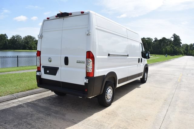 Used 2025 RAM ProMaster 2500 w/ Convenience Group FWD image 4