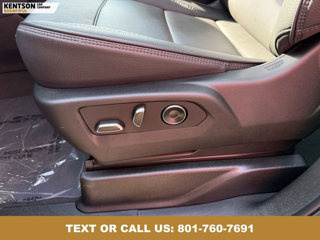 Used 2024 GMC Yukon XL Denali image 28