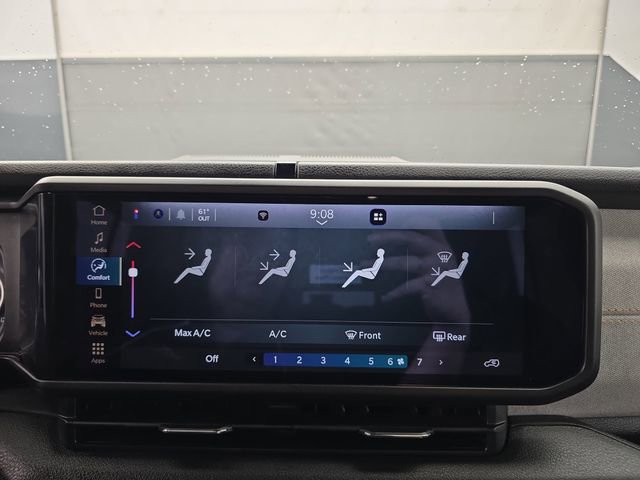 Used 2025 Jeep Wrangler Willys image 29