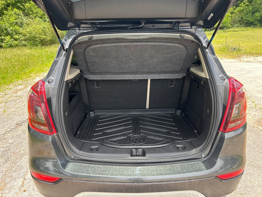 Used 2017 Buick Encore Essence FWD image 16