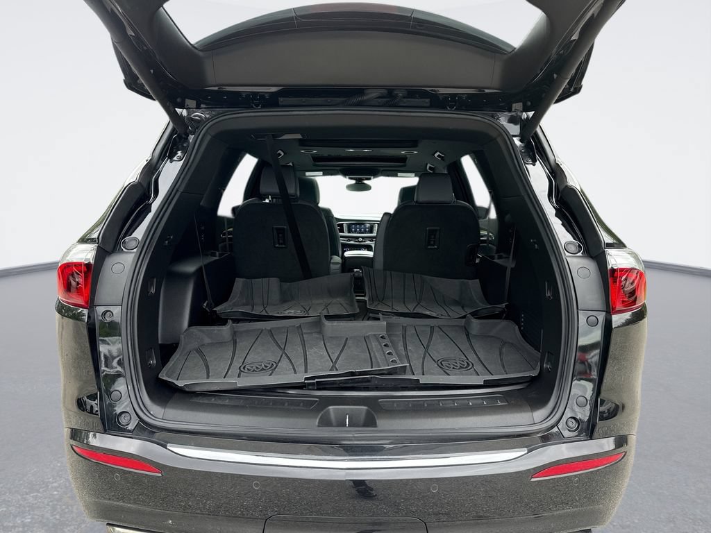 Used 2024 Buick Enclave Essence w/ Experience Buick Package FWD image 21