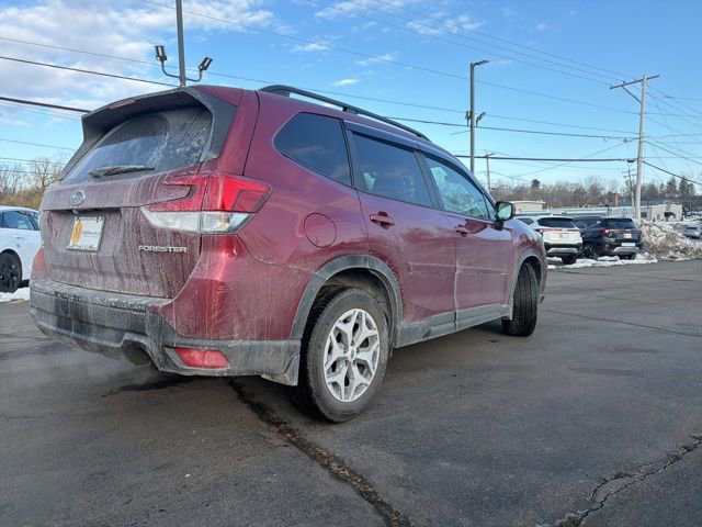 Used 2021 Subaru Forester Premium image 3