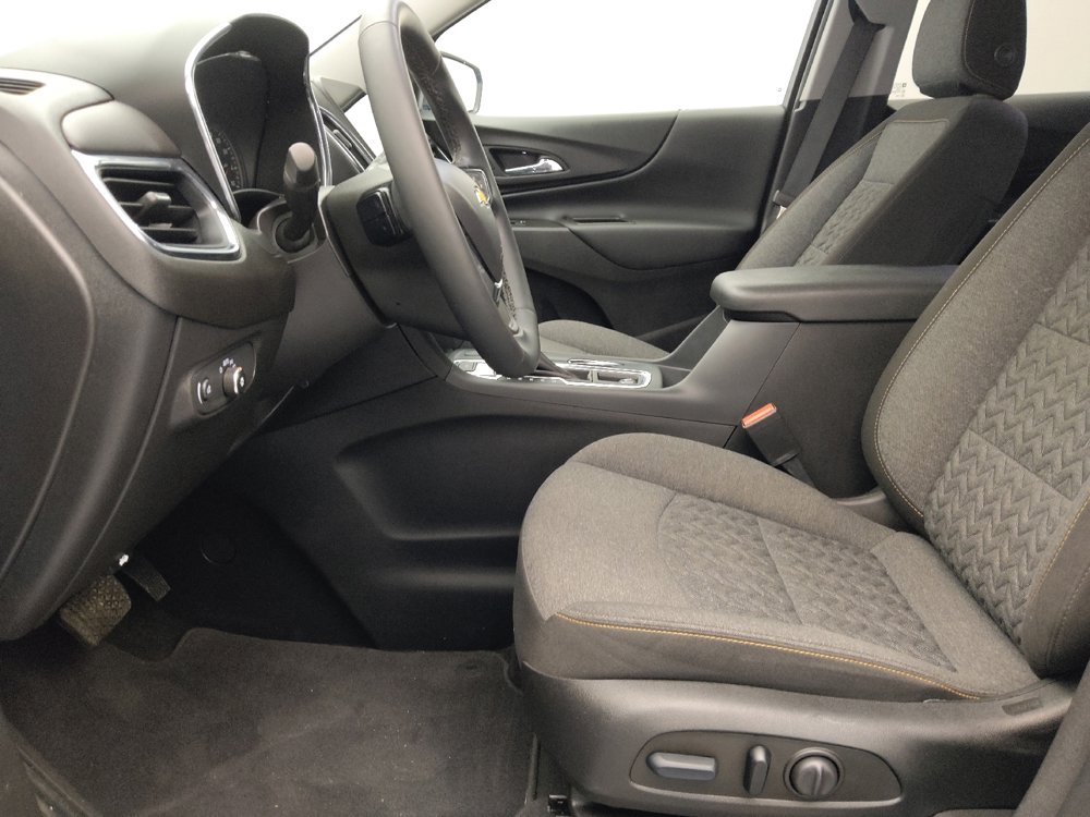 Used 2024 Chevrolet Equinox LT image 17