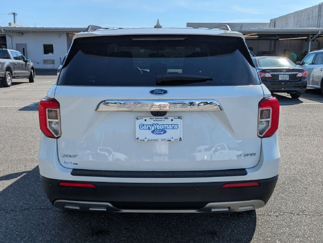 Certified 2023 Ford Explorer XLT w/ Equipment Group 202A AWD/4WD image 4