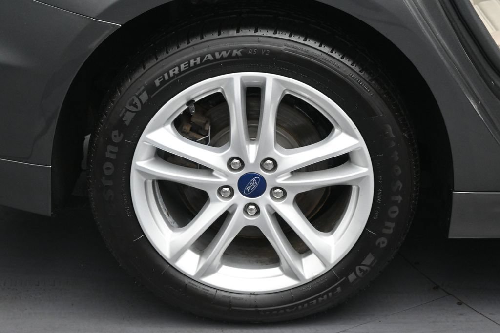 Used 2018 Ford Fusion S FWD image 31