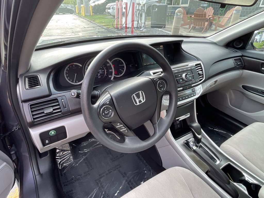 Used 2015 Honda Accord EX image 10
