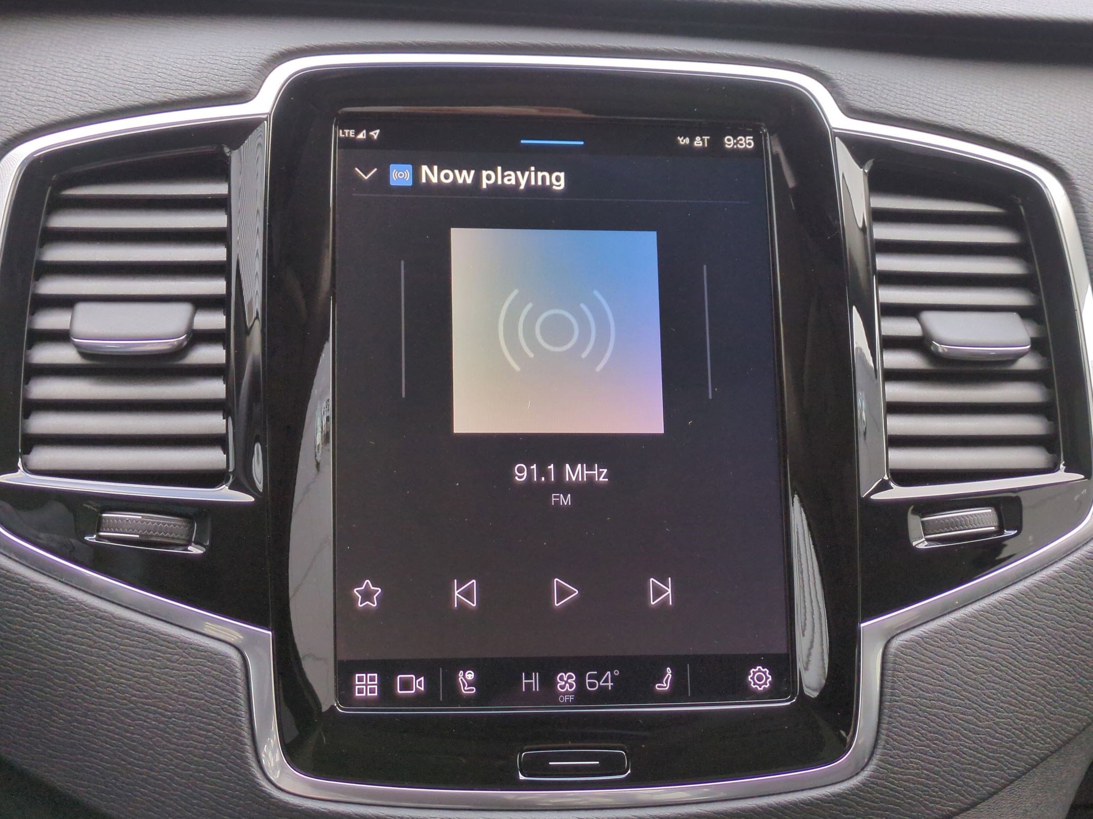 Used 2025 Volvo XC90 B6 Plus image 21